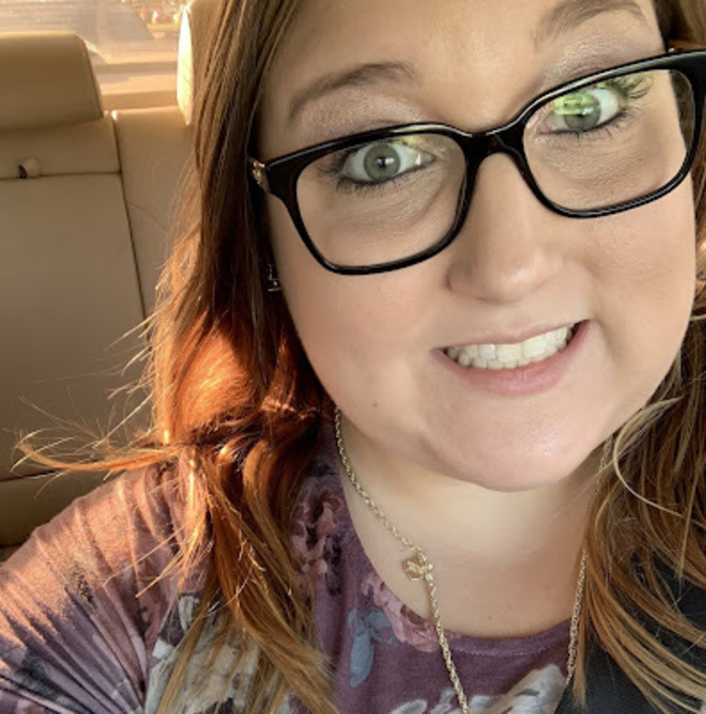 Meet your Posher, Stephanie